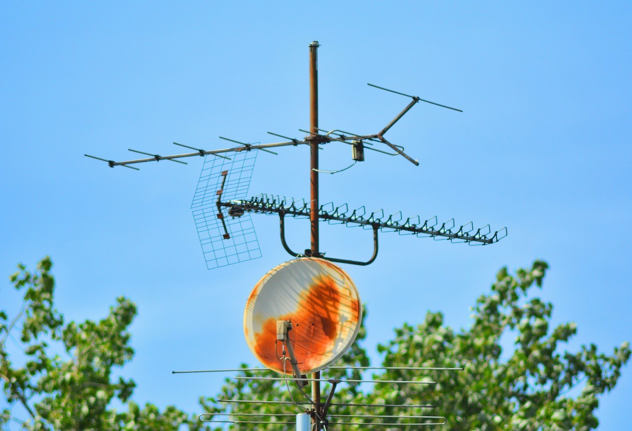 Best Outdoor TV Antennas for Rural Areas