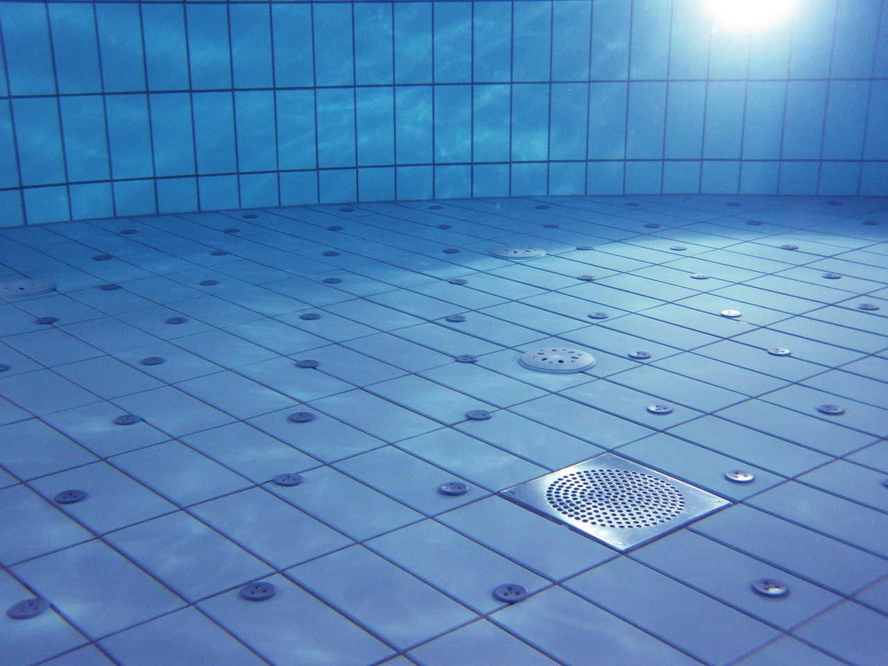FibroPool Swimming Pool Heat Pump Review